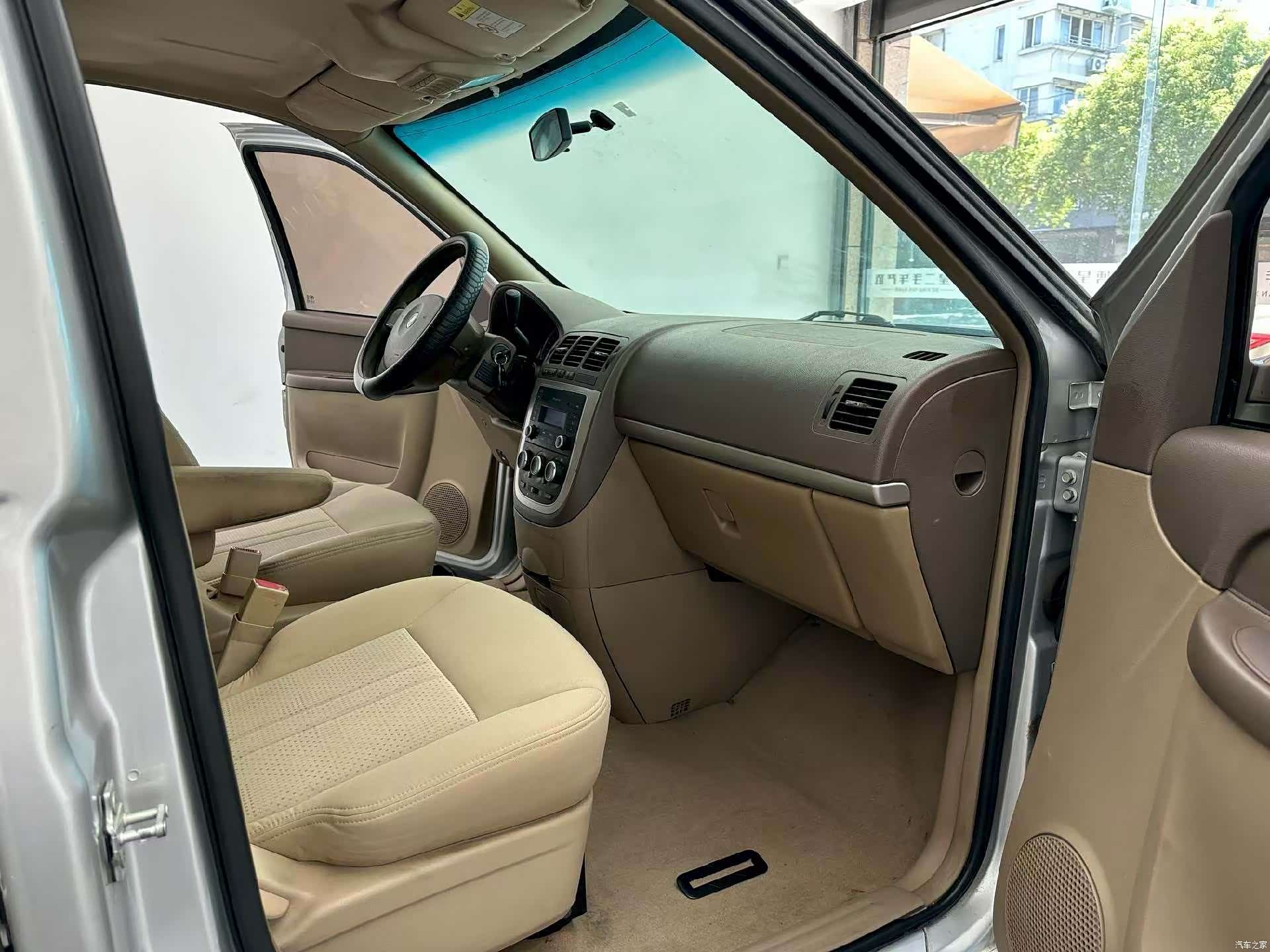 Buick GL8, 2016 4