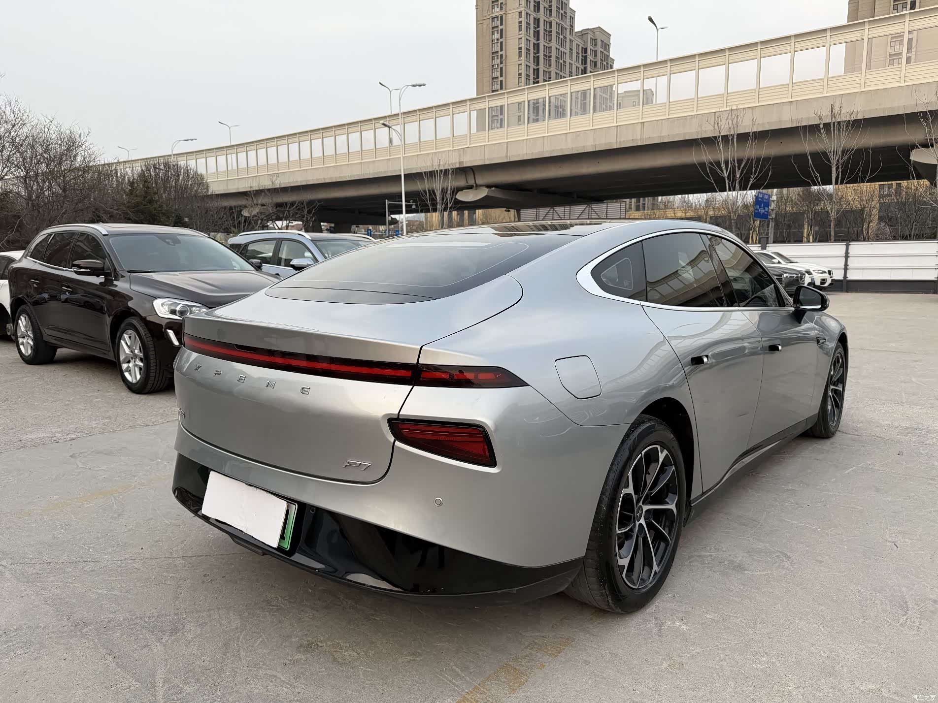 Xpeng P7, 2023 9