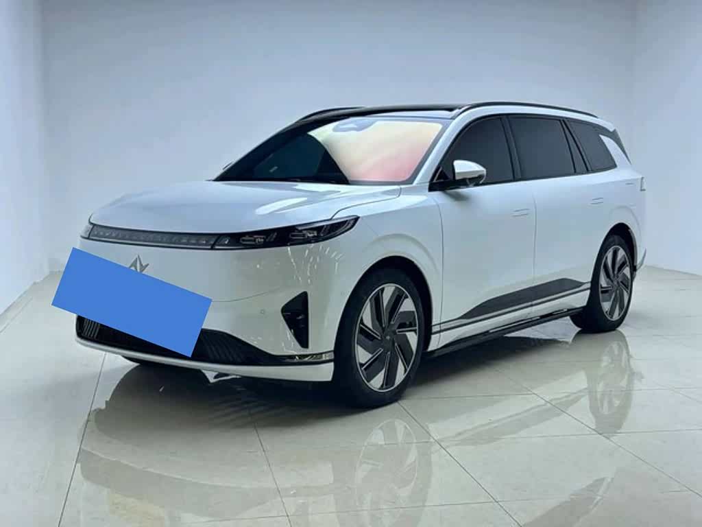 Dongfeng eπ008