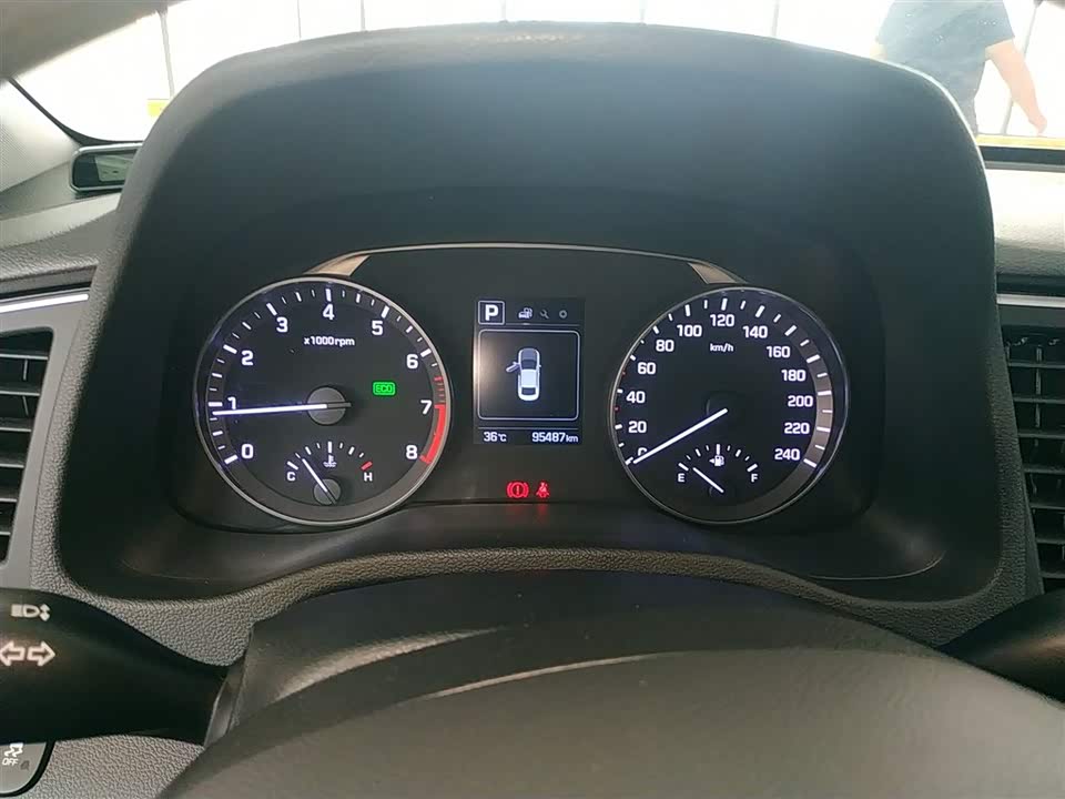 Hyundai Lead