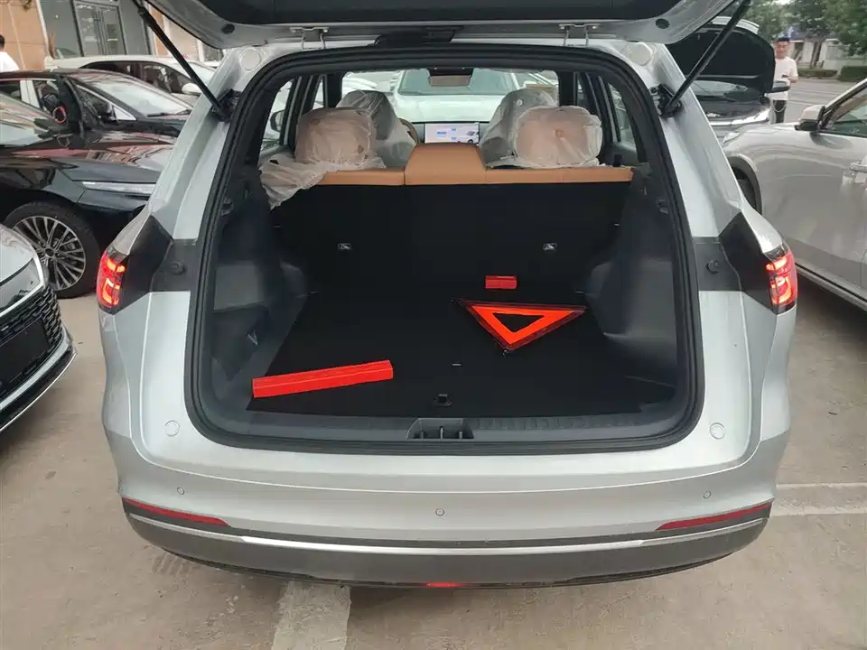 Geely Galaxy Galaxy Starship 7 EM-i