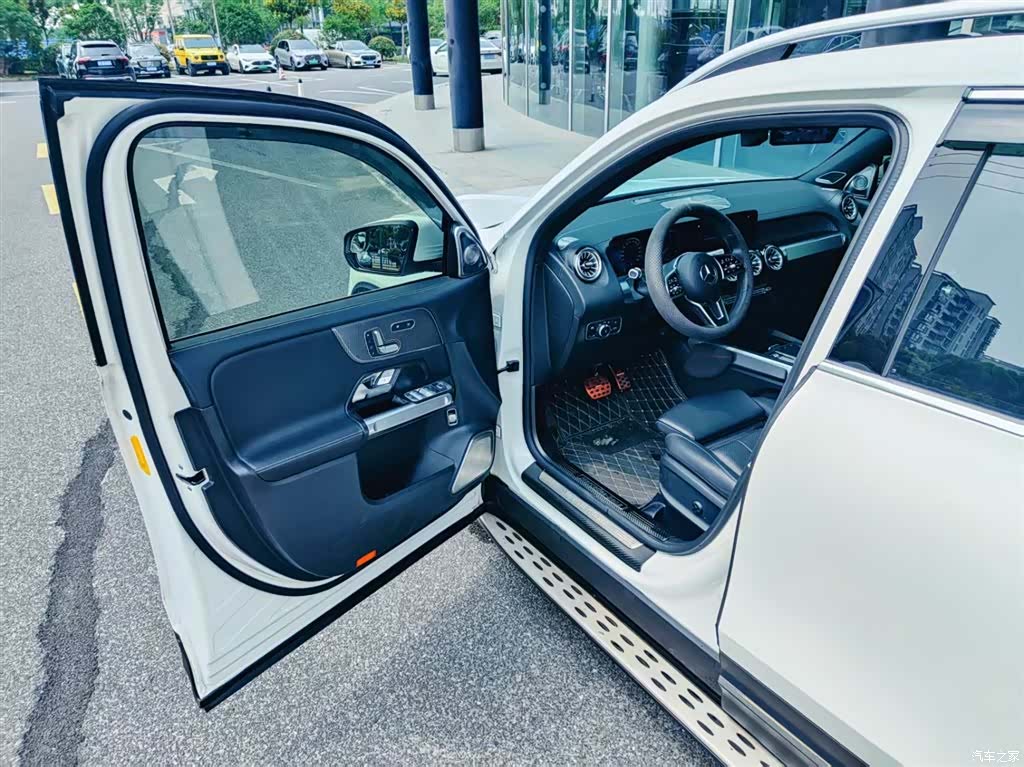 Mercedes-Benz GLB, 2023 16