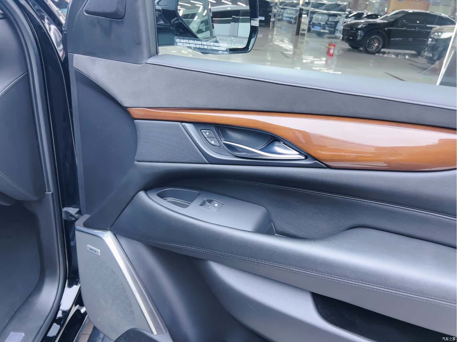 Cadillac Escalade, 2018 12