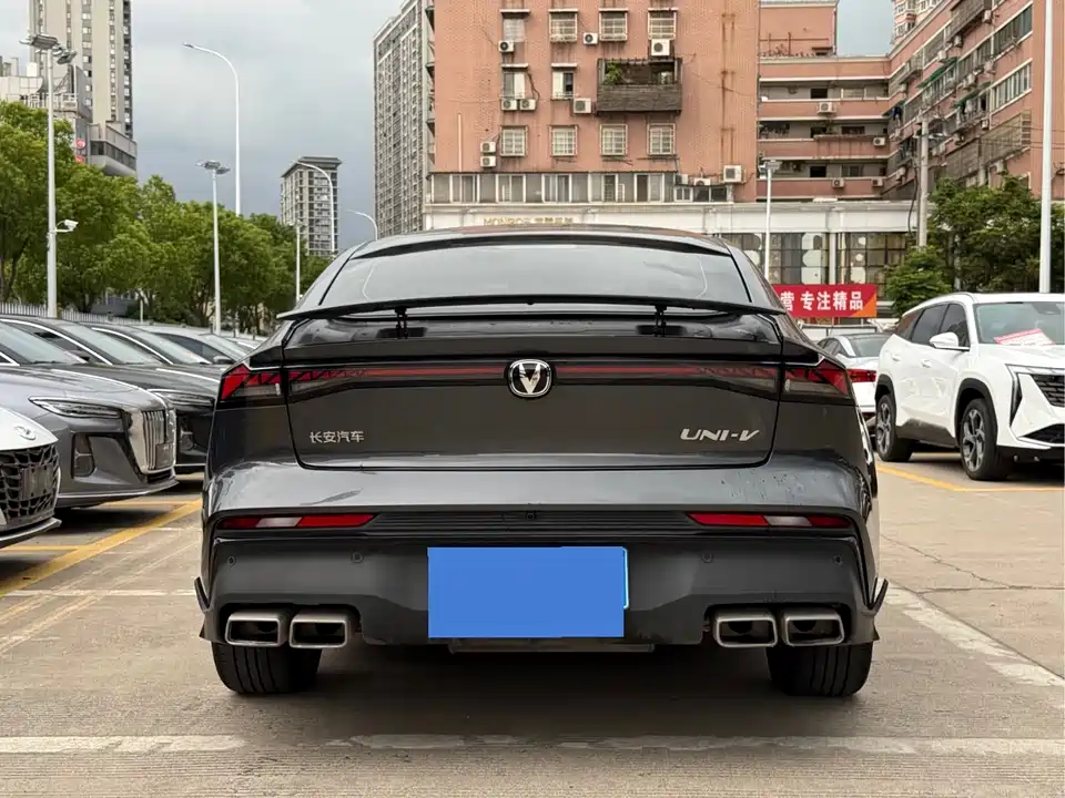 Changan UNI-V