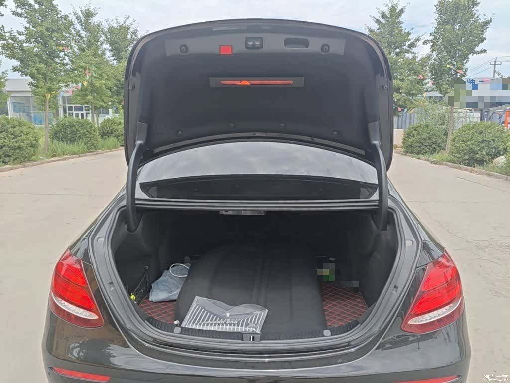 Mercedes-Benz E-Class, 2020 19