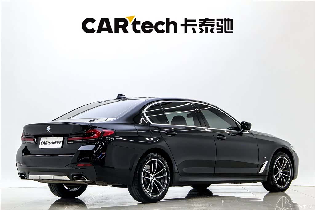 BMW 5 Series, 2023 все фото