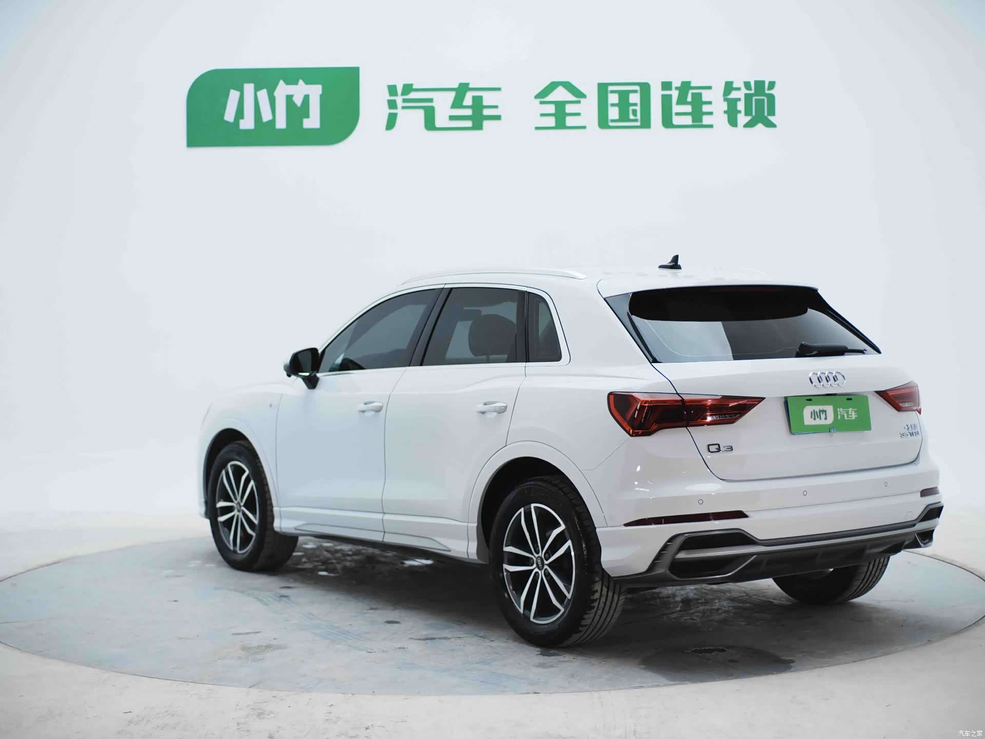 Audi Q3, 2022 все фото