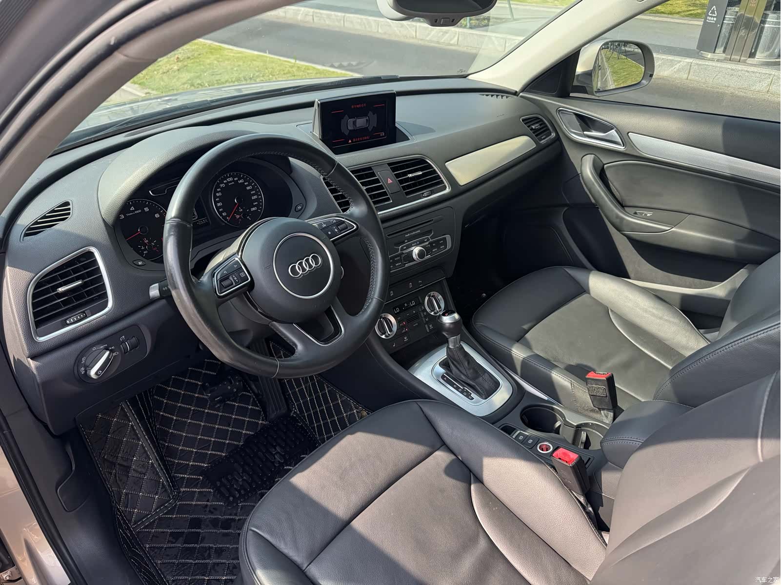 Audi Q3, 2014 4