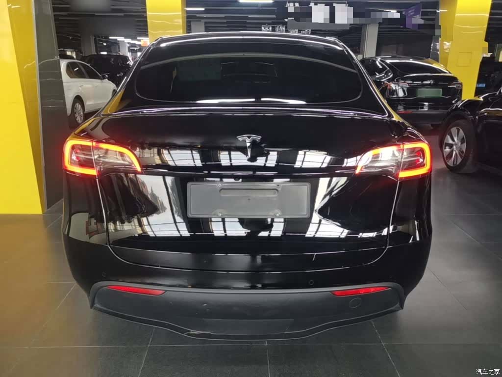 Tesla Model Y, 2022 6