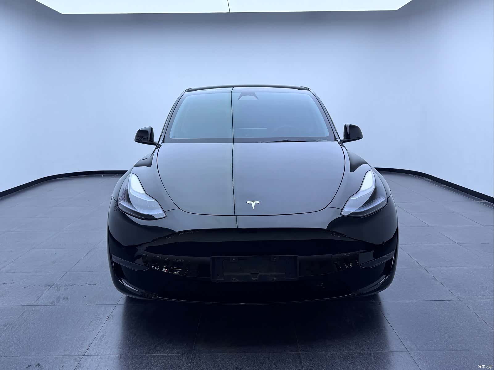 Tesla Model Y, 2023 7