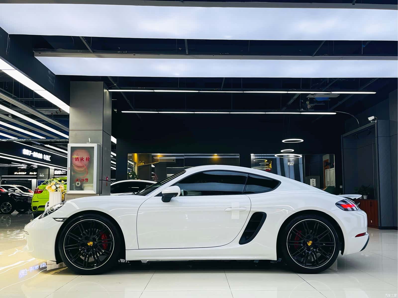 Porsche Cayman, 2018 4