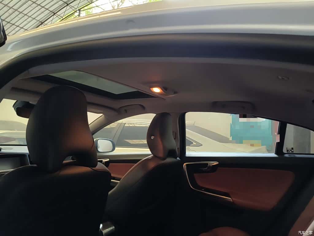 Volvo S60, 2018 18