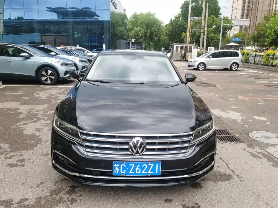 Volkswagen Huiang