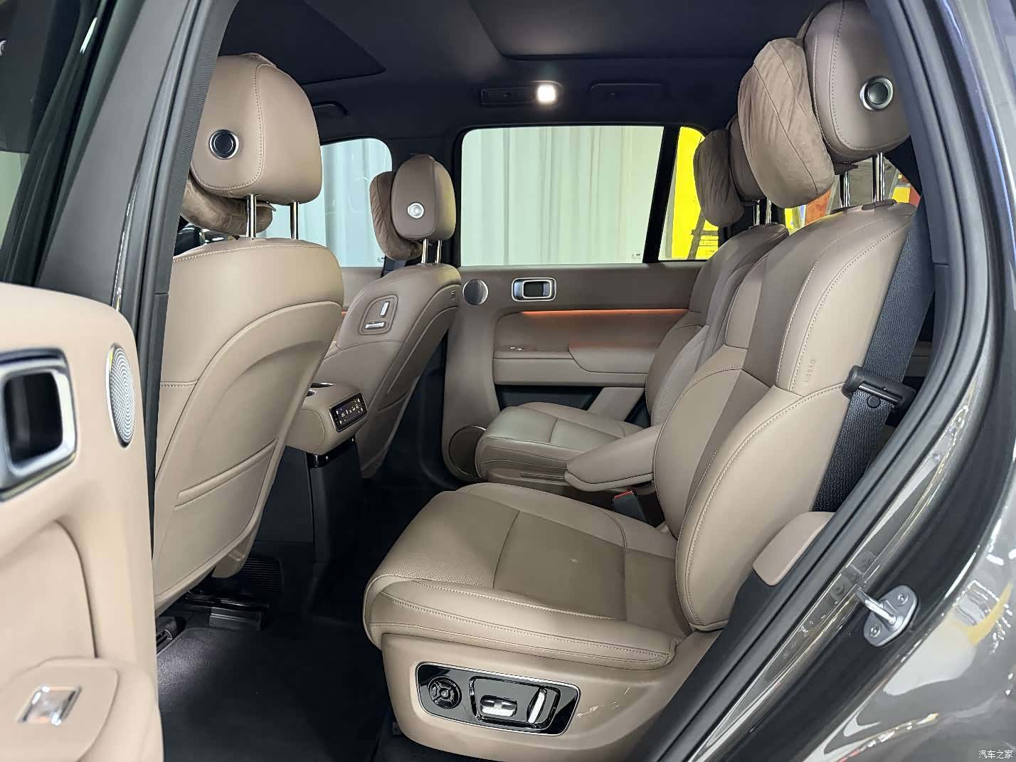 Li Auto L8, 2025 все фото
