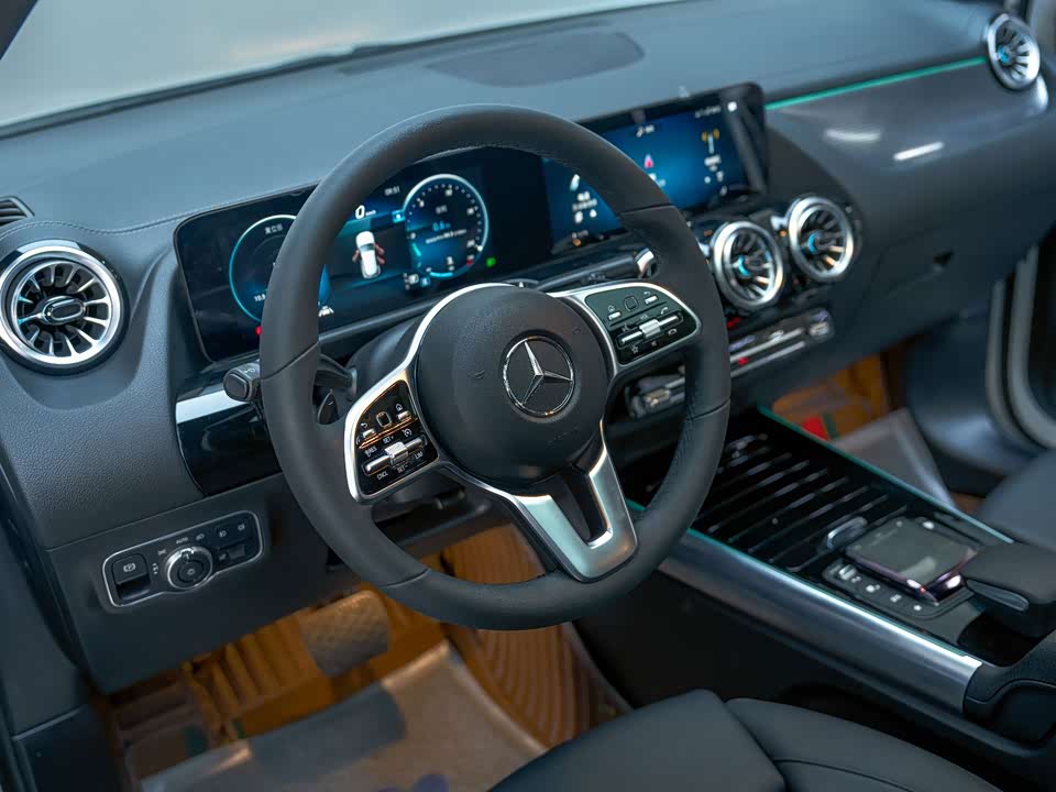 Mercedes-Benz GLA