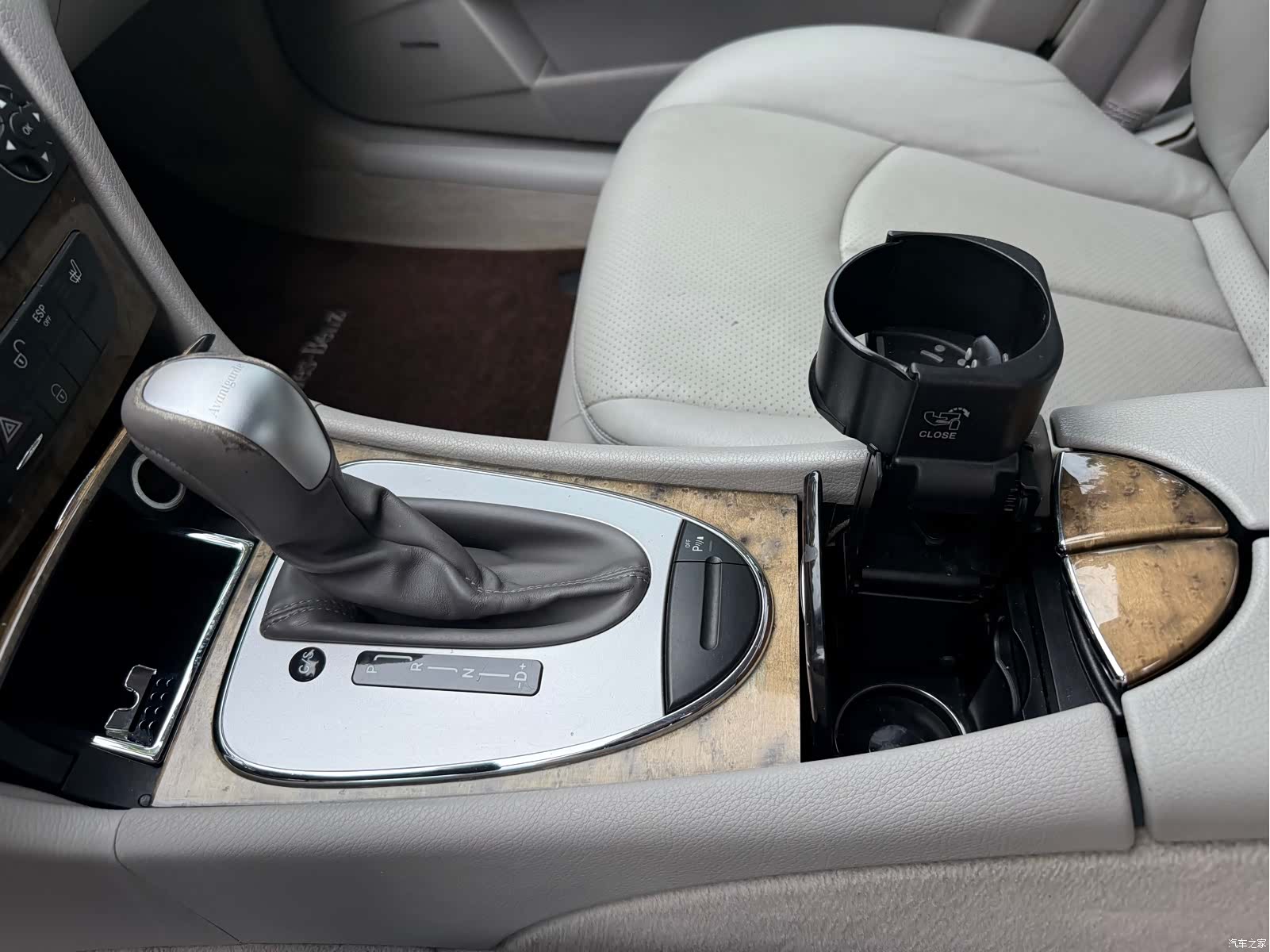 Mercedes-Benz E-Class, 2006 8