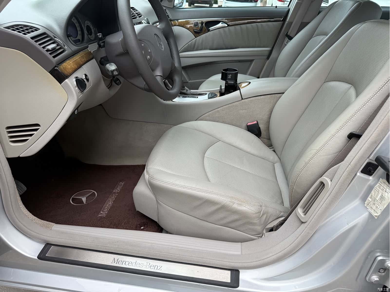 Mercedes-Benz E-Class, 2006 12