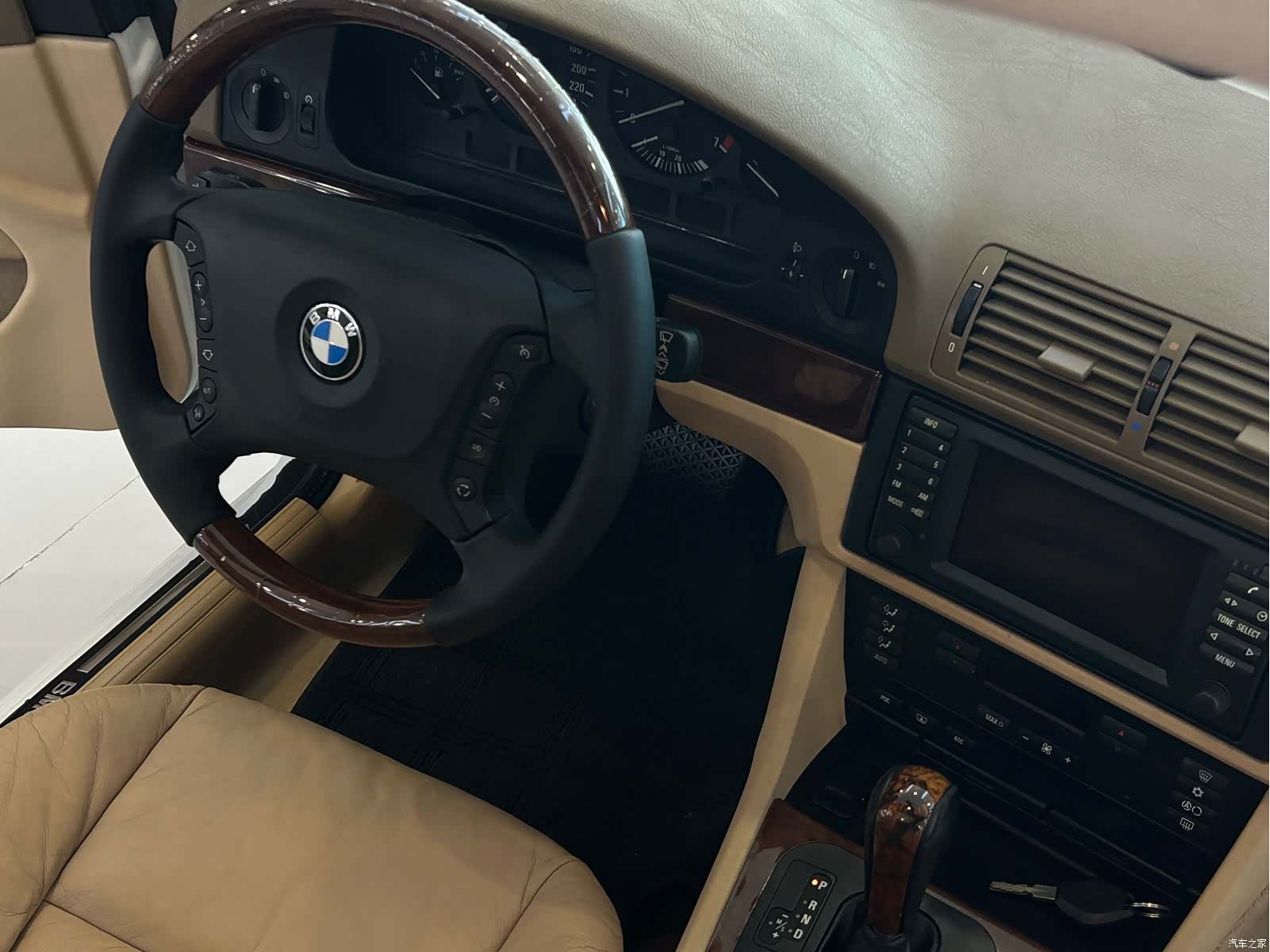BMW 5 Series, 2004 13