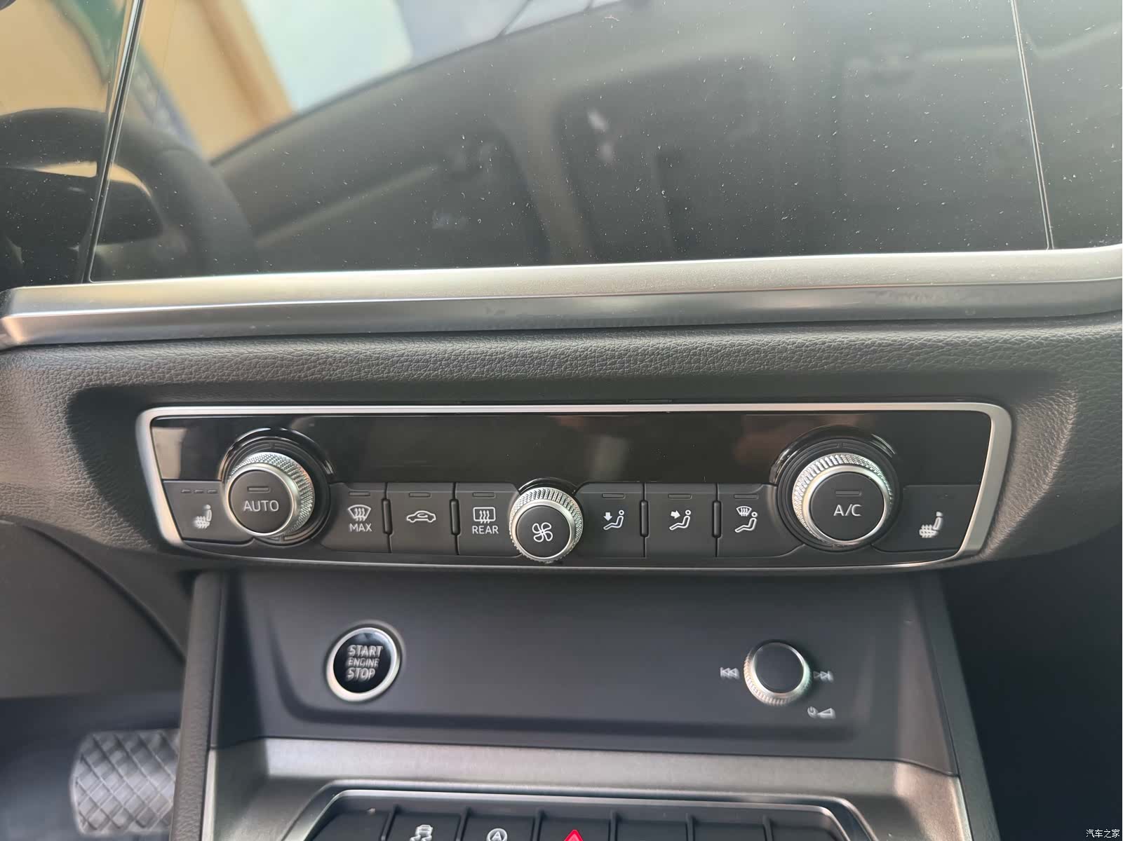 Audi Q3, 2023 13