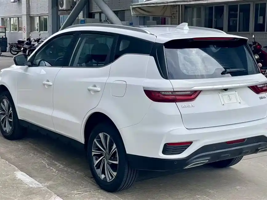 Geely Vision X6