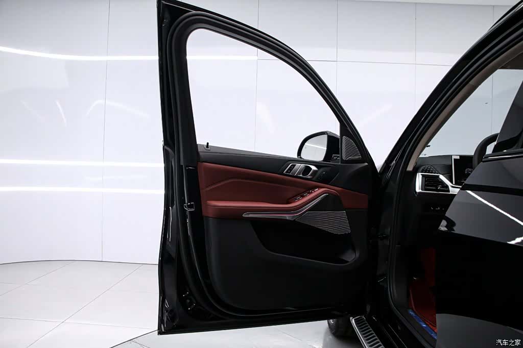 BMW X5, 2024 11