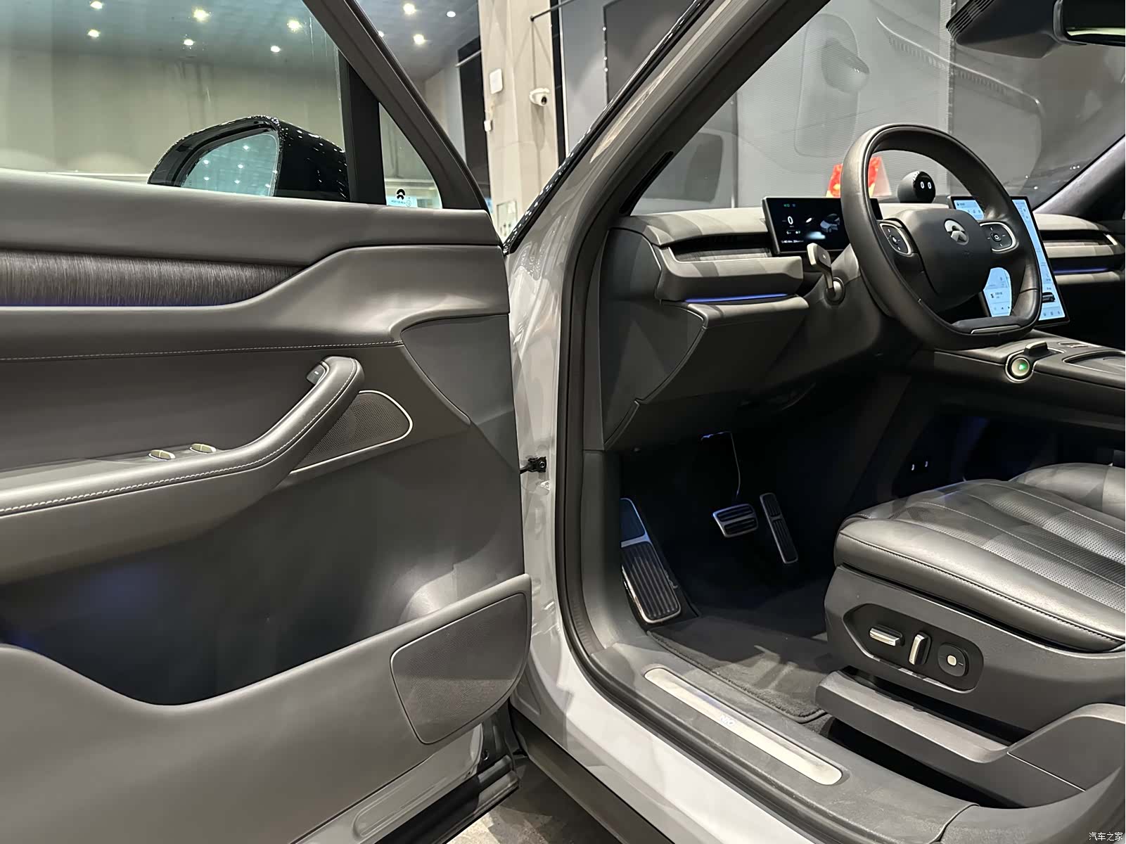 NIO ES8, 2023 9