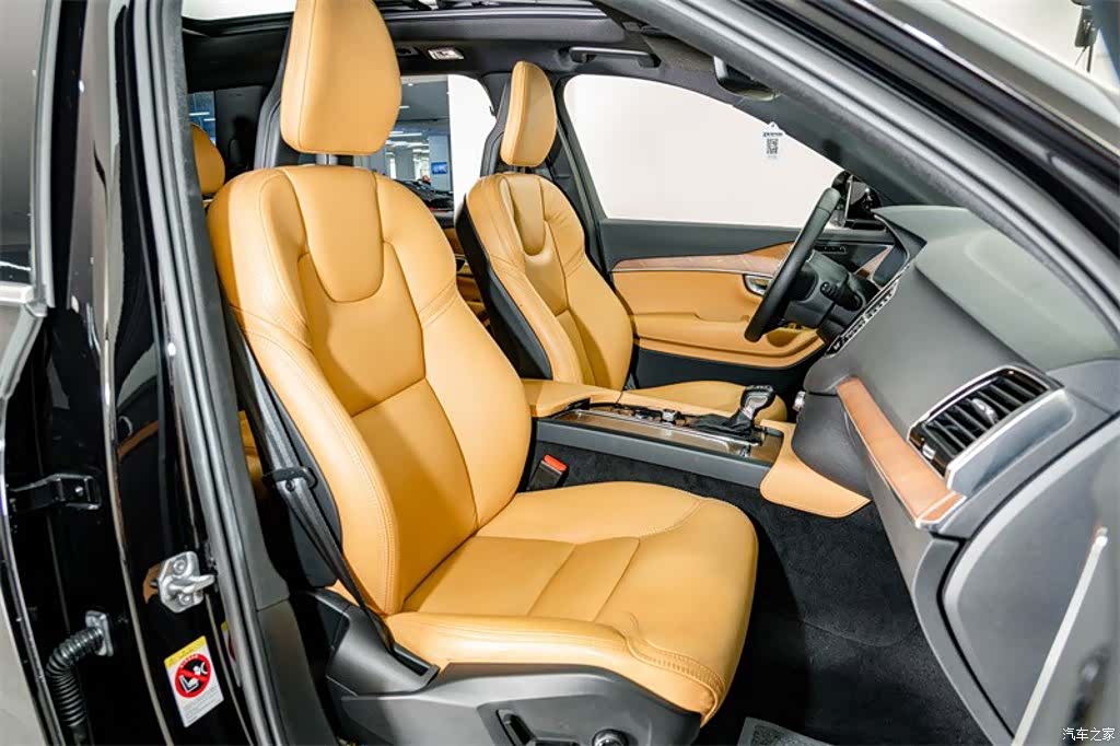 Volvo XC90, 2018 21
