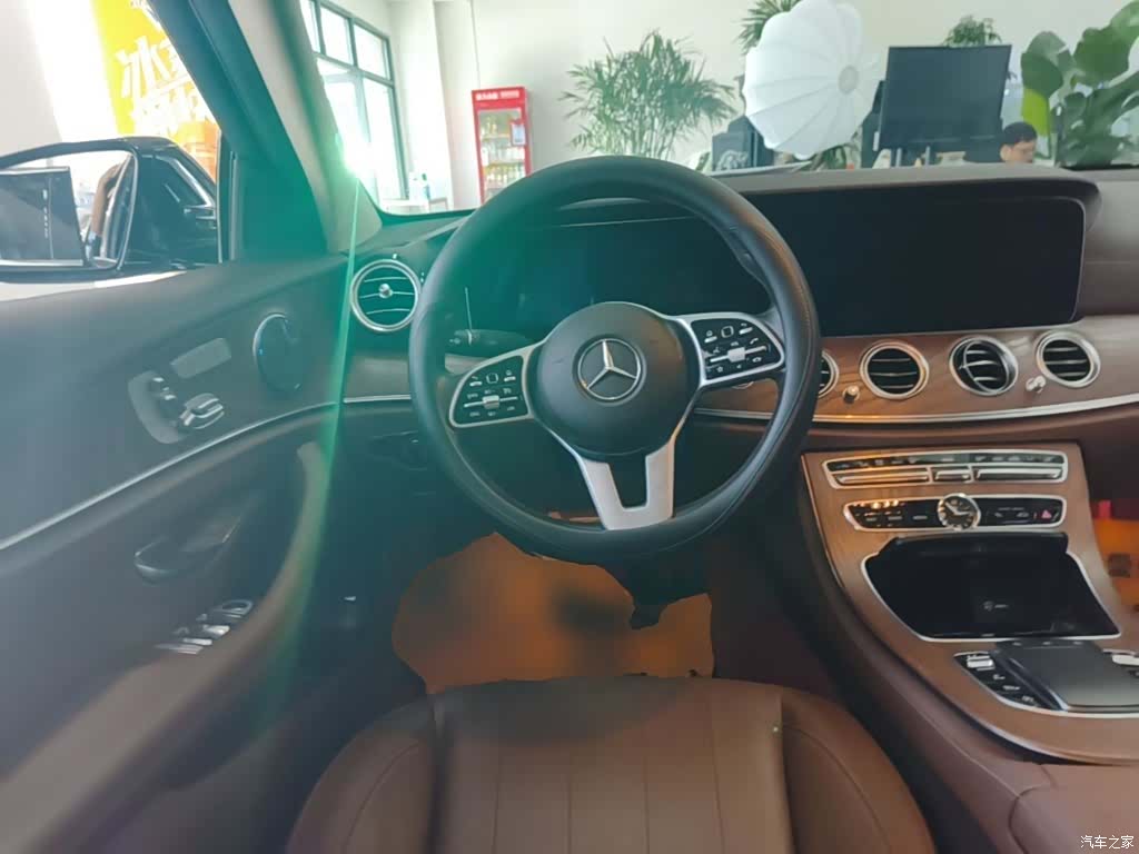 Mercedes-Benz E-Class, 2020 11