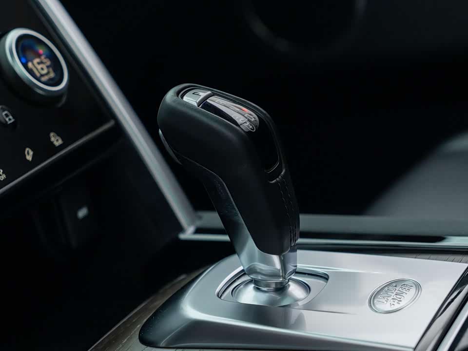 Land Rover Discover sports