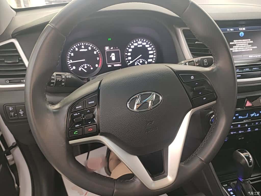 Hyundai Tucson, 2016 11