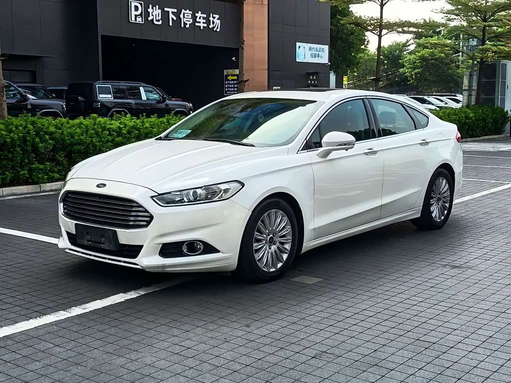 Ford Mondeo 2013 2.0L GTDi200 Fashion