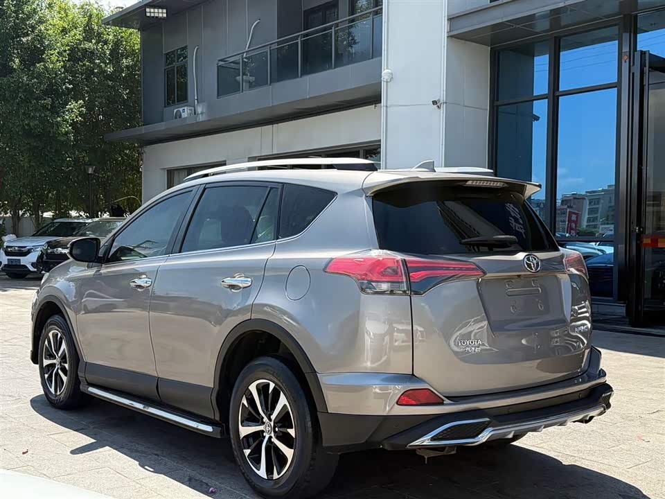 Toyota RAV4 Rongfang
