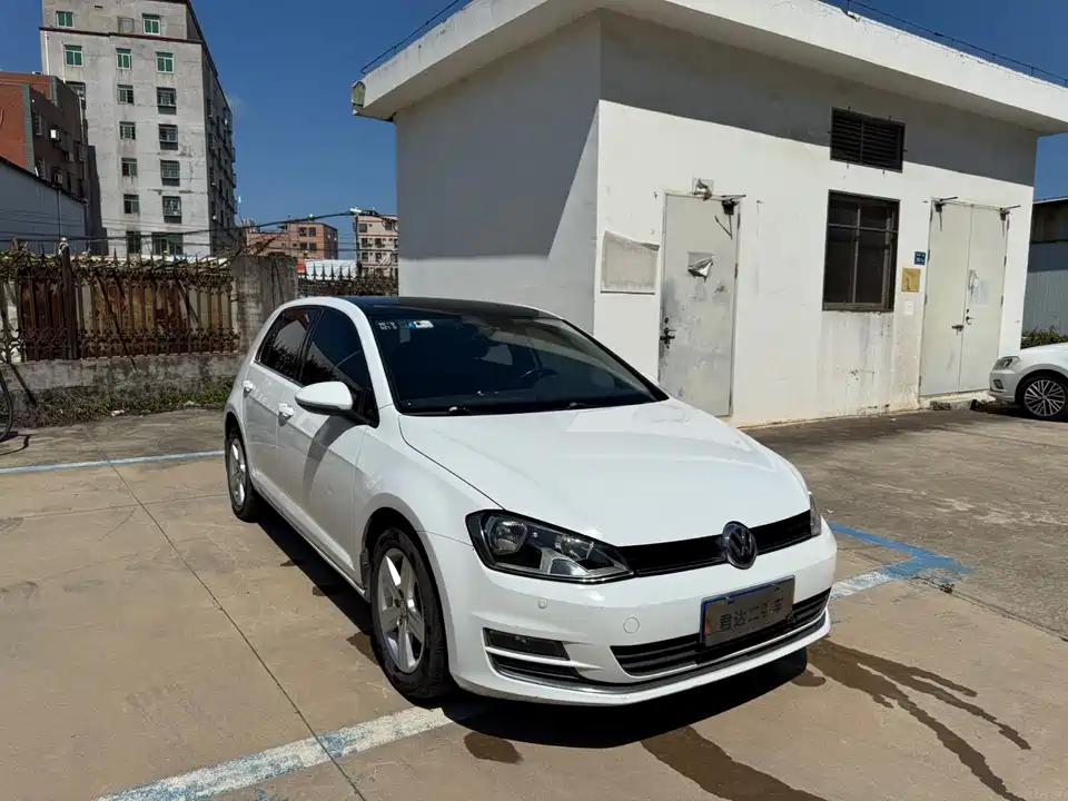 Volkswagen golf