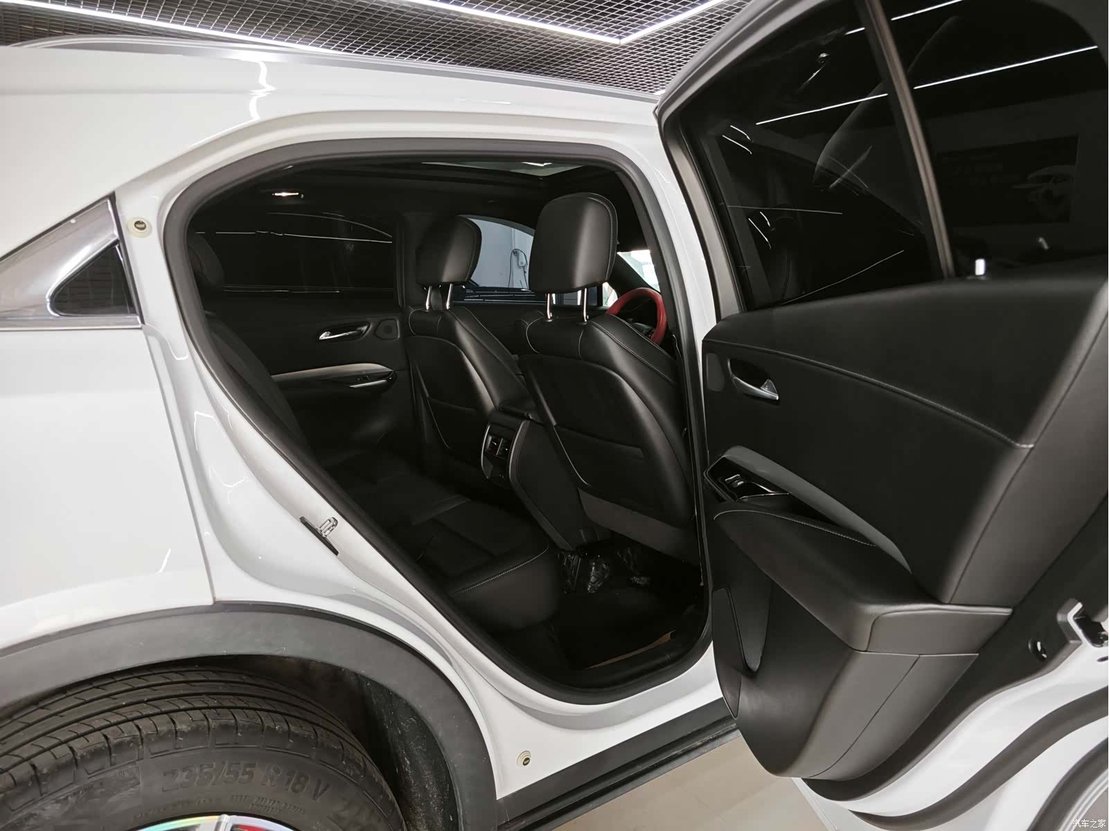 Cadillac XT4, 2021 8