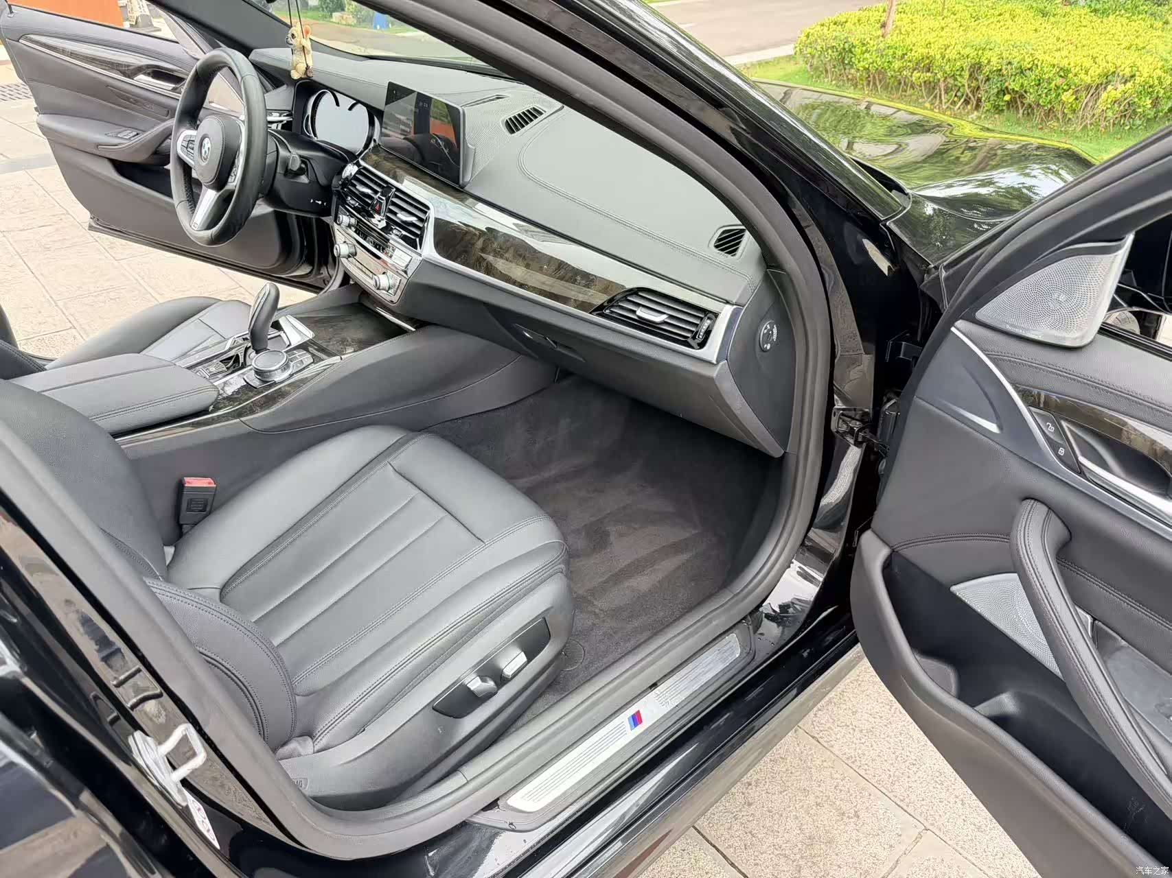 BMW 5 Series, 2018 9