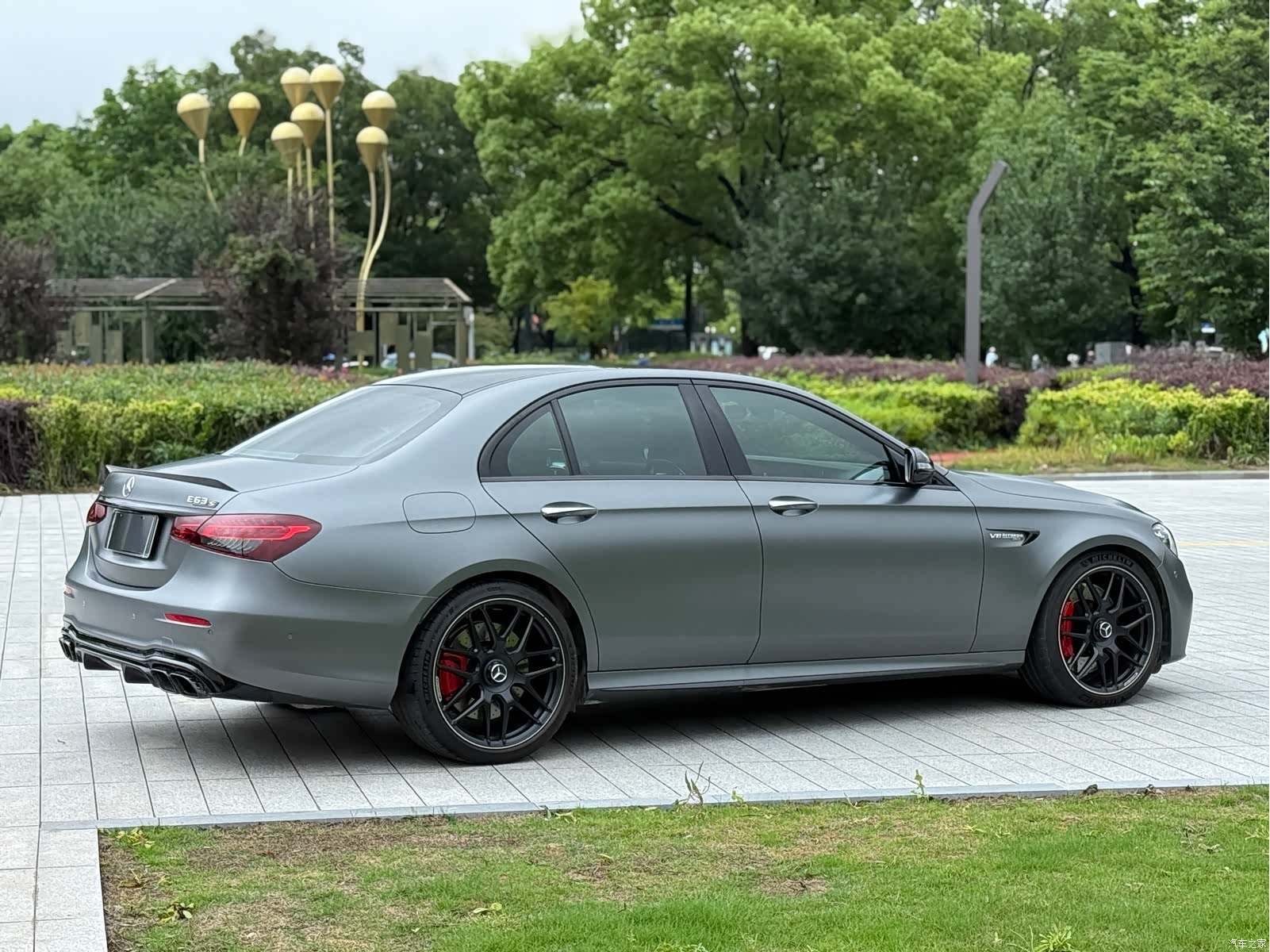 Mercedes-Benz E-Class, 2021 12