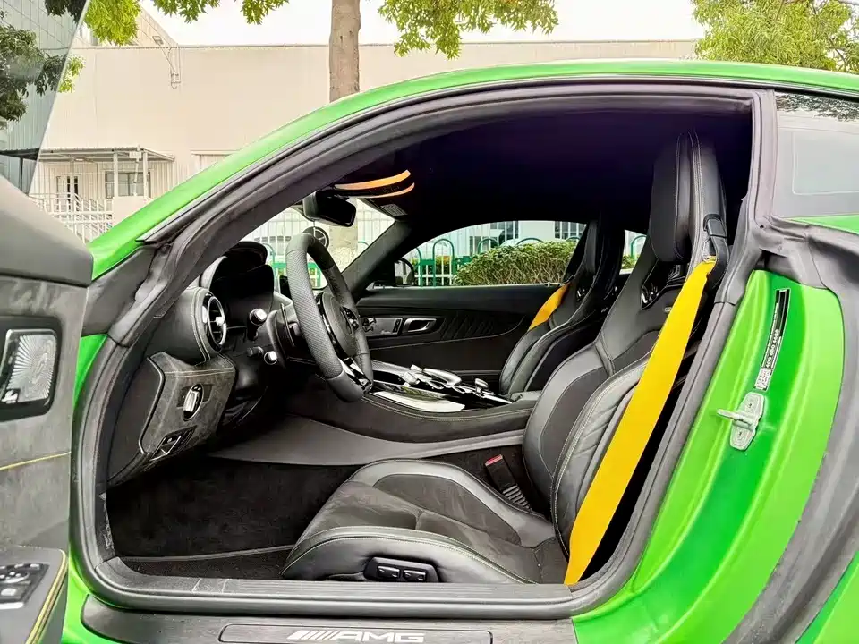 Mercedes-Benz AMG GT Mercedes-Benz AMG GT