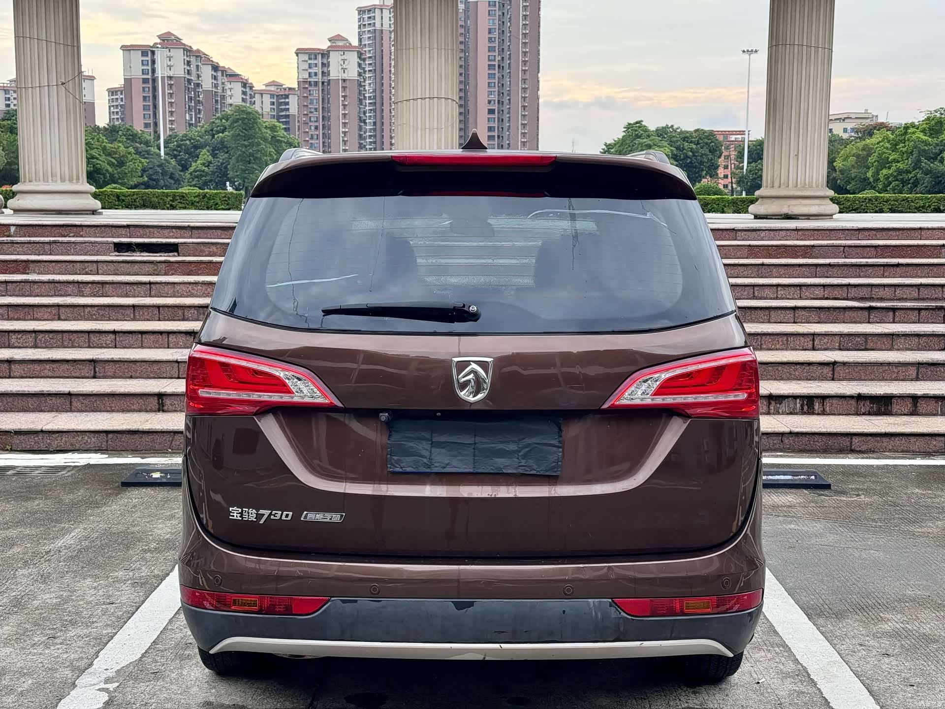 Wuling 730, 2017 8
