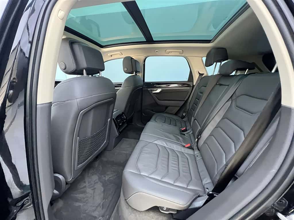 Volkswagen Touareg, 2024 16