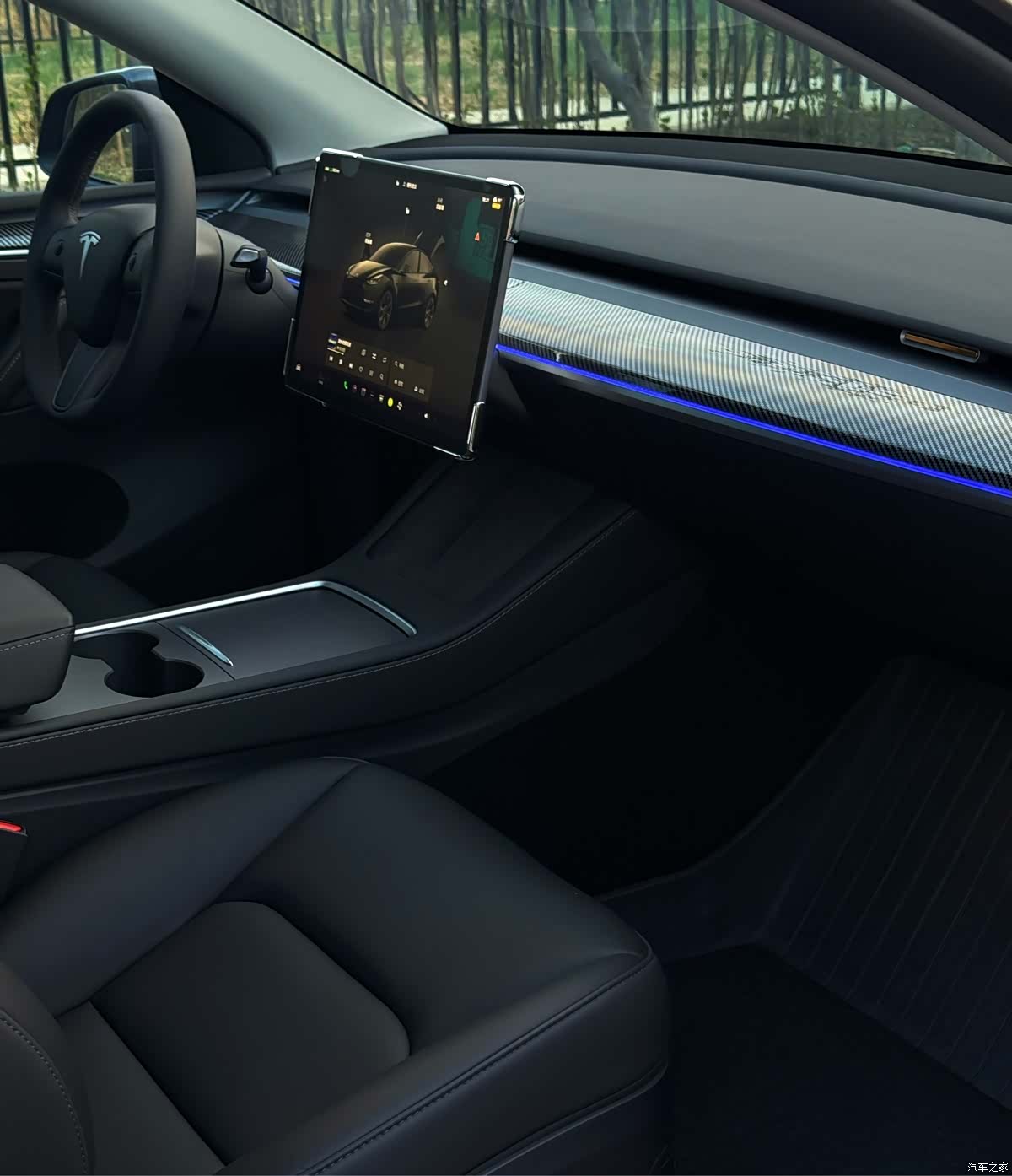 Tesla Model Y, 2024 6