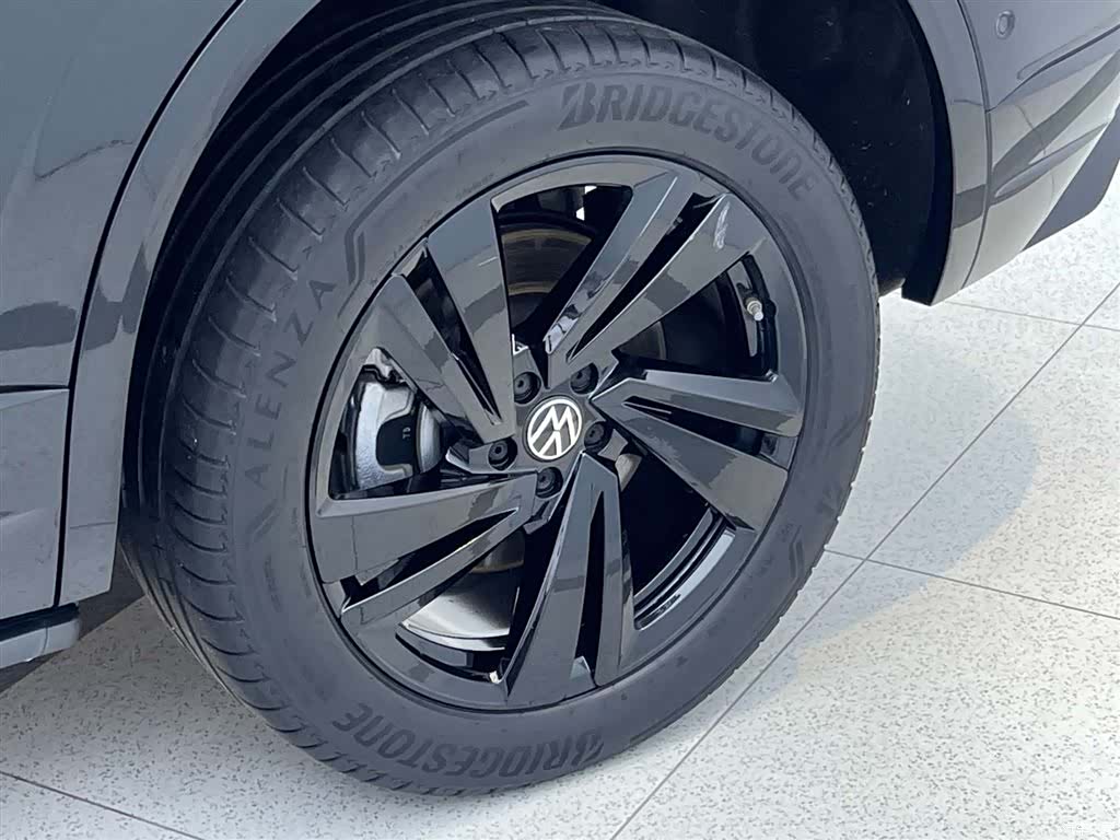 Volkswagen Touareg, 2024 30