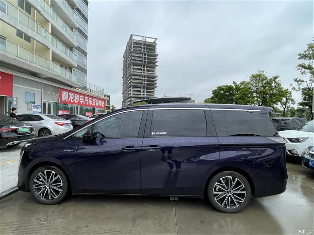 Trumpchi E8, 2024 3