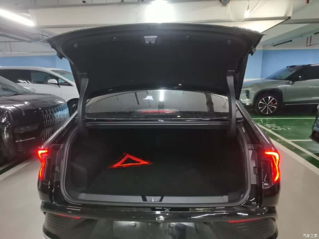 Wuling Starlight, 2024 19