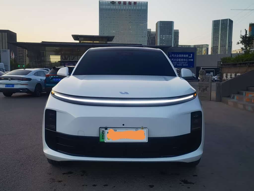 Li Auto L6
