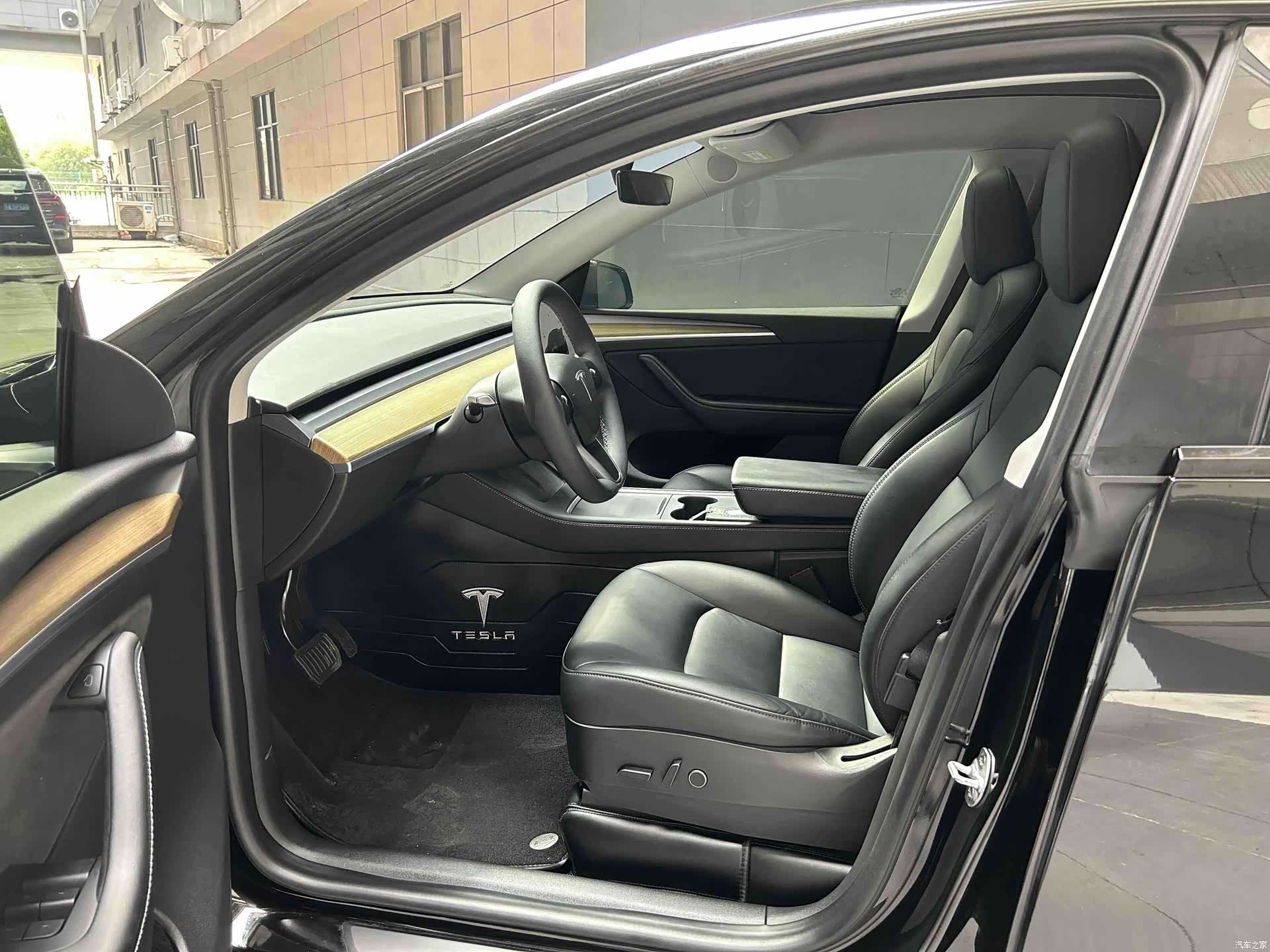 Tesla Model Y, 2022 6