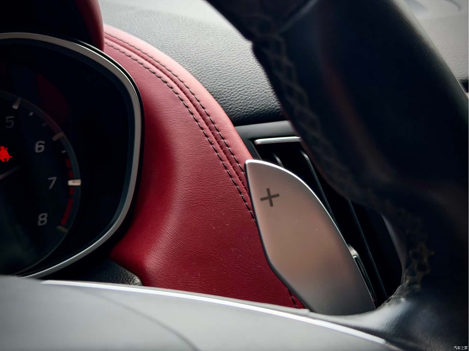 Maserati Levante, 2017 23