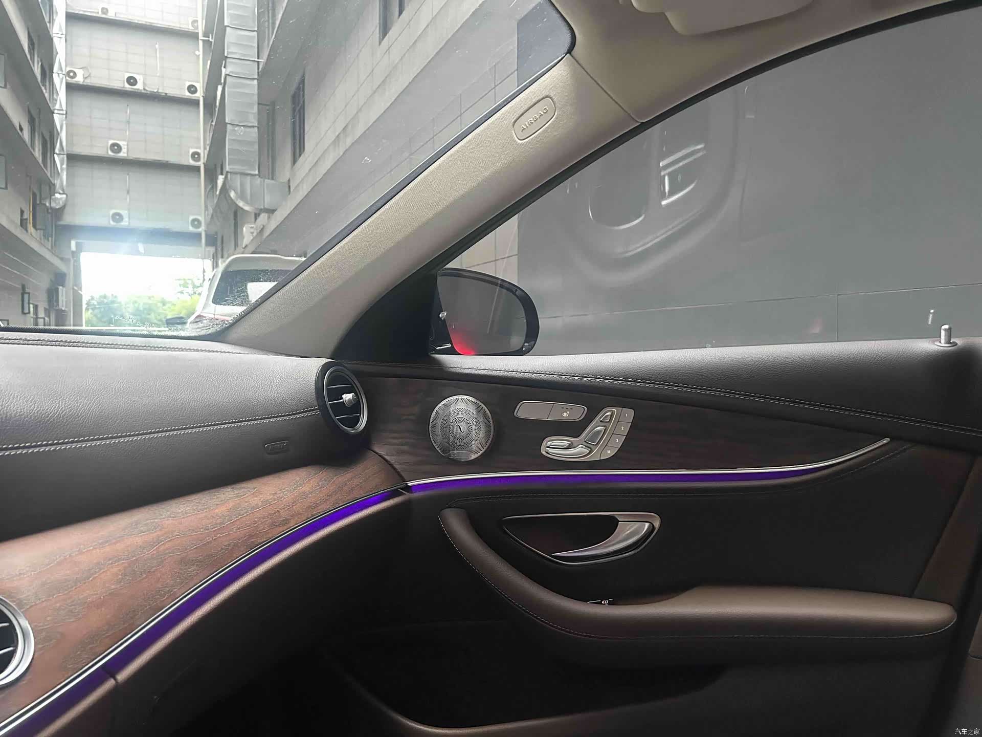 Mercedes-Benz E-Class, 2020 6