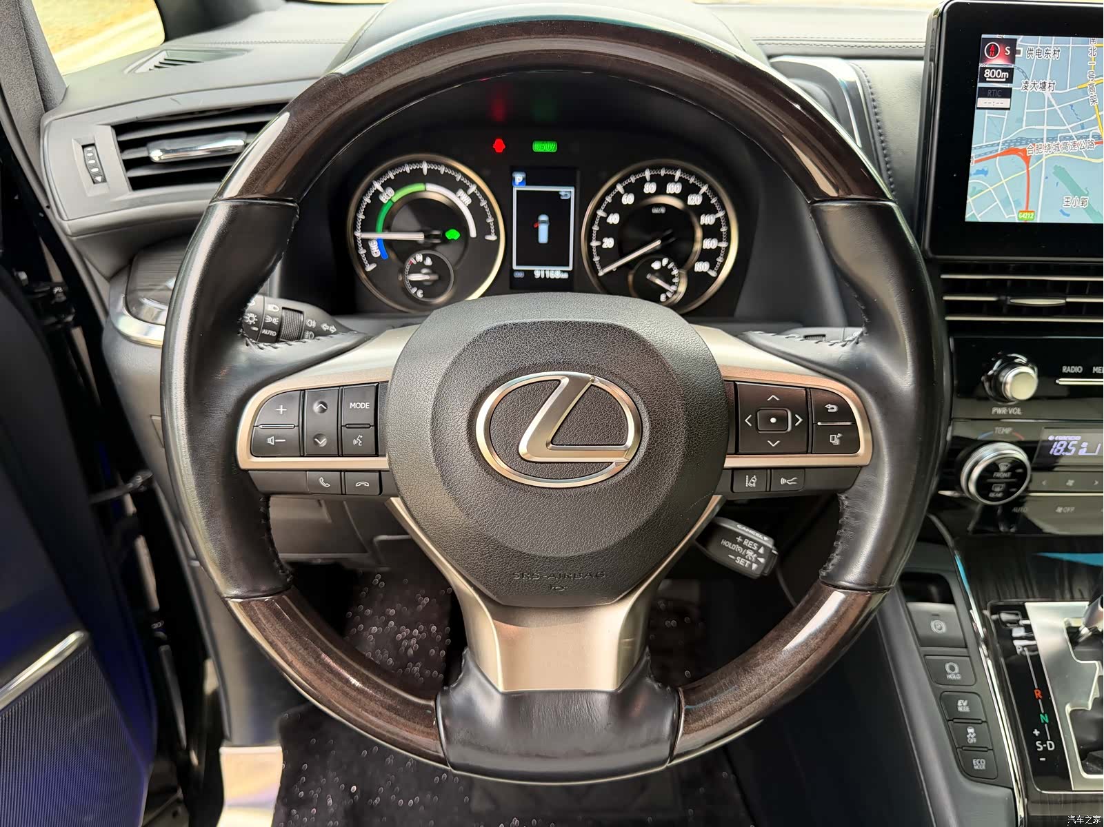 Lexus LM, 2021 6