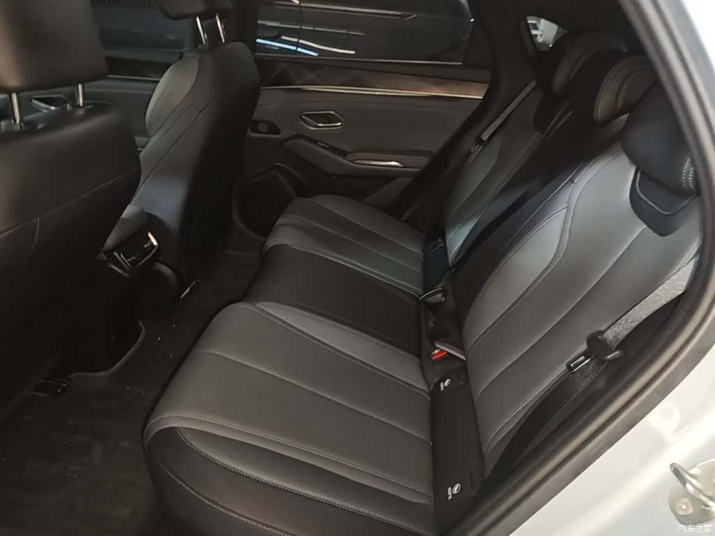 BYD Qin, 2025 17