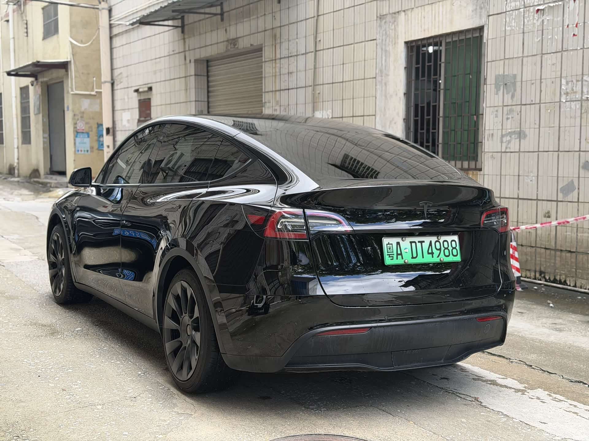 Tesla Model Y, 2021 10